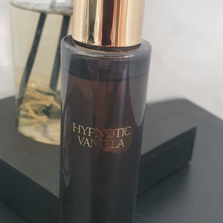 Hypnotic Vanilla (Eau de Parfum) by Zara