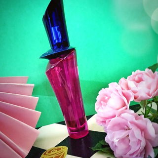 Rose Cardin von Pierre Cardin