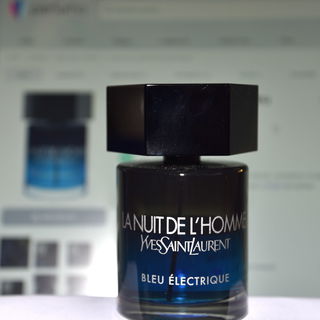 La Nuit de L'Homme Bleu Électrique von Yves Saint Laurent