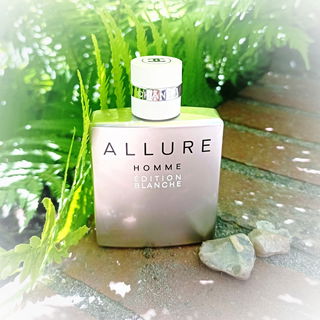Allure Homme Édition Blanche (Eau de Parfum) by Chanel