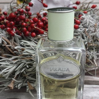 Infusion d'Iris (Eau de Parfum) (2007) by Prada