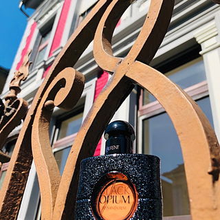 Black Opium (Eau de Parfum) by Yves Saint Laurent