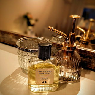 'Nach der Morgentoilette - Was der Tag wohl bringen mag...?!' Danke Euch für Eure Besuche und lieben Kommentare.💖✨