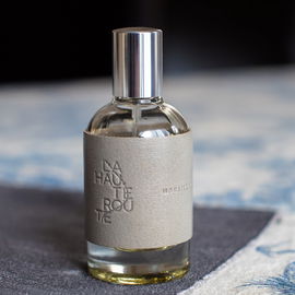 Hard to find reviews of this, musky alpine mountain air