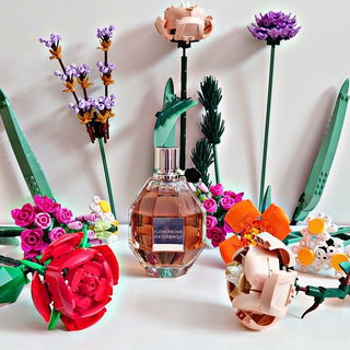 Flowerbomb (Eau de Parfum) by Viktor & Rolf