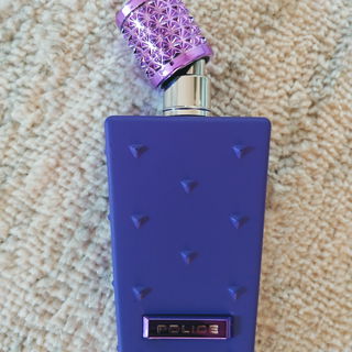 Shock-in-Scent for Woman by Police