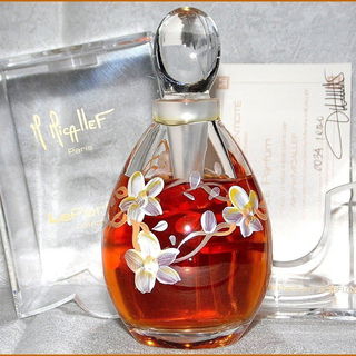 Floral / N°11 - M. Micallef