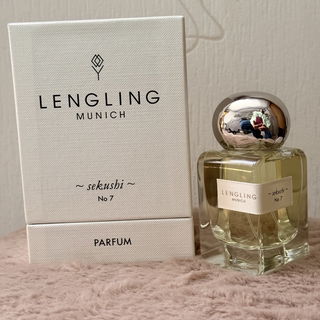 No 7 - Sekushi (Extrait de Parfum) by Lengling