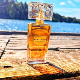 …so ein herrlicher Tag heute am See! Sonnenzauber und Wasserglitzer… Vielen Dank an alle für Kommentare!