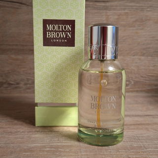 Dewy Lily of the Valley & Star Anise by Molton Brown