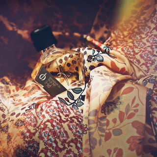 PHI - Une Rose de Kandahar / Collectible PHI - Une Rose de Kandahar von Tauer Perfumes