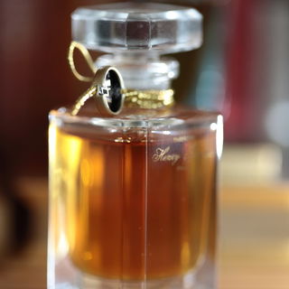 Merveilleuse de HJ (Pure Perfume) von Henry Jacques