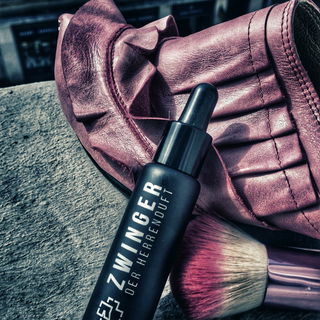 Dankeschön :-) Zwinger über Frankfurts Dächern - ich liebe es aus Fenstern zu gucken