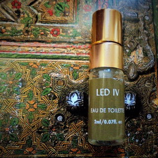 The door to the hippie store