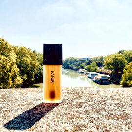 Armani in natürlicher Umgebung: Der Tiber in Rom + Grazie Mille