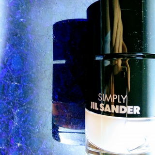 Simply (Eau de Parfum Poudrée) von Jil Sander