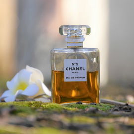 N°5 (Eau de Parfum) - Chanel