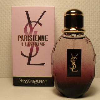 Parisienne à l'Extrême - Yves Saint Laurent