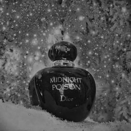 A silent night, calm and bright, und der Schnee rieselt leis