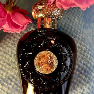 - Edel sei der Mensch, hülfreich und gut (der Duft dazu ist Opulent Oud) -