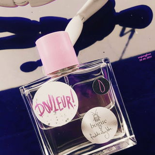 Kranker Duft ◉‿◉  Ringelpiez mit Anfassen. PrilHäkelblumenPsychoManie. TwiggyPuppenwimpern.Camden Market. Rosenblut/Fingerhut # vom Helikopter ins bunte Bällebad