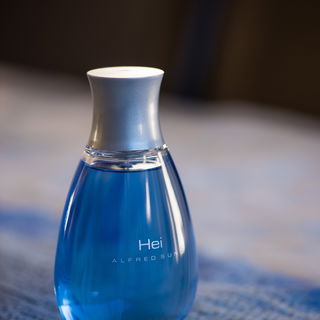 Fantastic low price fragrance for relaxing at home or after a shower.