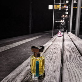 Duft und Ente warten auf die letzte Bahn...für Fresh, Night