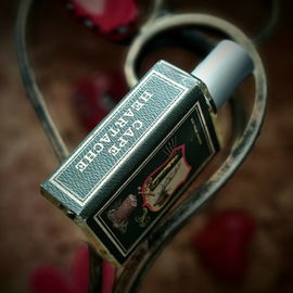 Pine needles and strawberries accords express in the most beautiful way the alternating moods when the heart beats Shamad. Thank You for stopping by!