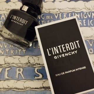 L'Interdit (Eau de Parfum Intense) by Givenchy