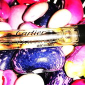 Das Parfum interessiert dich nicht die Bohne? Schade! Es ist nämlich wirklich schön... (by Gold)