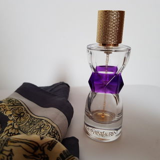 Manifesto von Yves Saint Laurent