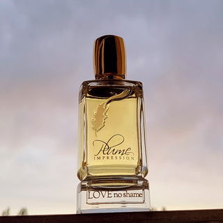Love no Shame by Plume Impression