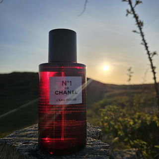N°1 L'Eau Rouge by Chanel