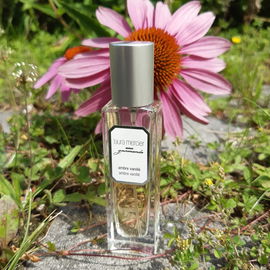 🌸💜💙🥰 Die Ambersonnenblume lädt zum Verweilen und Entspannen ein. Vielen lieben Dank für Euren Besuch bei dem schönen Ambrevanilleduft. Ich freue mich sehr über Euren Besuch und wünsche Euch ein erholsames Wochenende. Liebe Grüße 🌸💜💙🥰