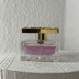 Especially Escada von Escada