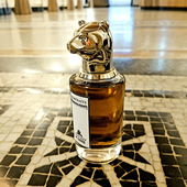 Harrods hehre Hallen. (by CharlAmbre)