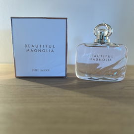 Beautiful Magnolia (Eau de Parfum) - Estēe Lauder