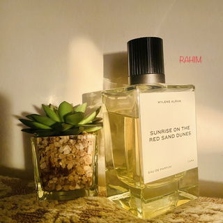 Sunrise on the Red Sand Dunes (Eau de Parfum) von Zara