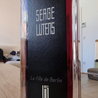 La Fille de Berlin (Eau de Parfum) by Serge Lutens