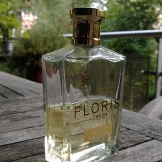 Special No. 127 / Original Gentlemen's Cologne von Floris