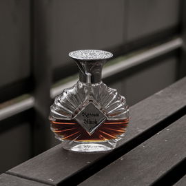 Russian Musk II - Areej Le Doré