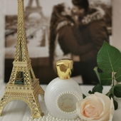 Die Idee zu diesem Foto entstand im Januar, dank Hannah ist jetzt der schöne Restflakon eingezogen :) (von Lavendel18)