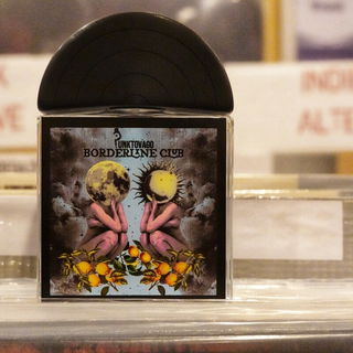 Borderline Club by Punktovago