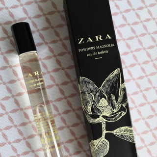 Powdery Magnolia (2016) von Zara