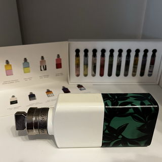 Santal Greenery - Dries Van Noten