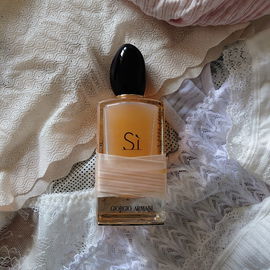 Sì (Eau de Parfum Rose Signature) - Giorgio Armani