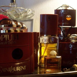Opium (1977) (Parfum) von Yves Saint Laurent