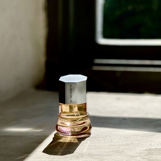 Schattenspiele... Danke für Euren Besuch, liebe Grüße 🙏🥰💛