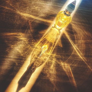 statlight in daylight! Absolutely fantastic spicy ambery scent!