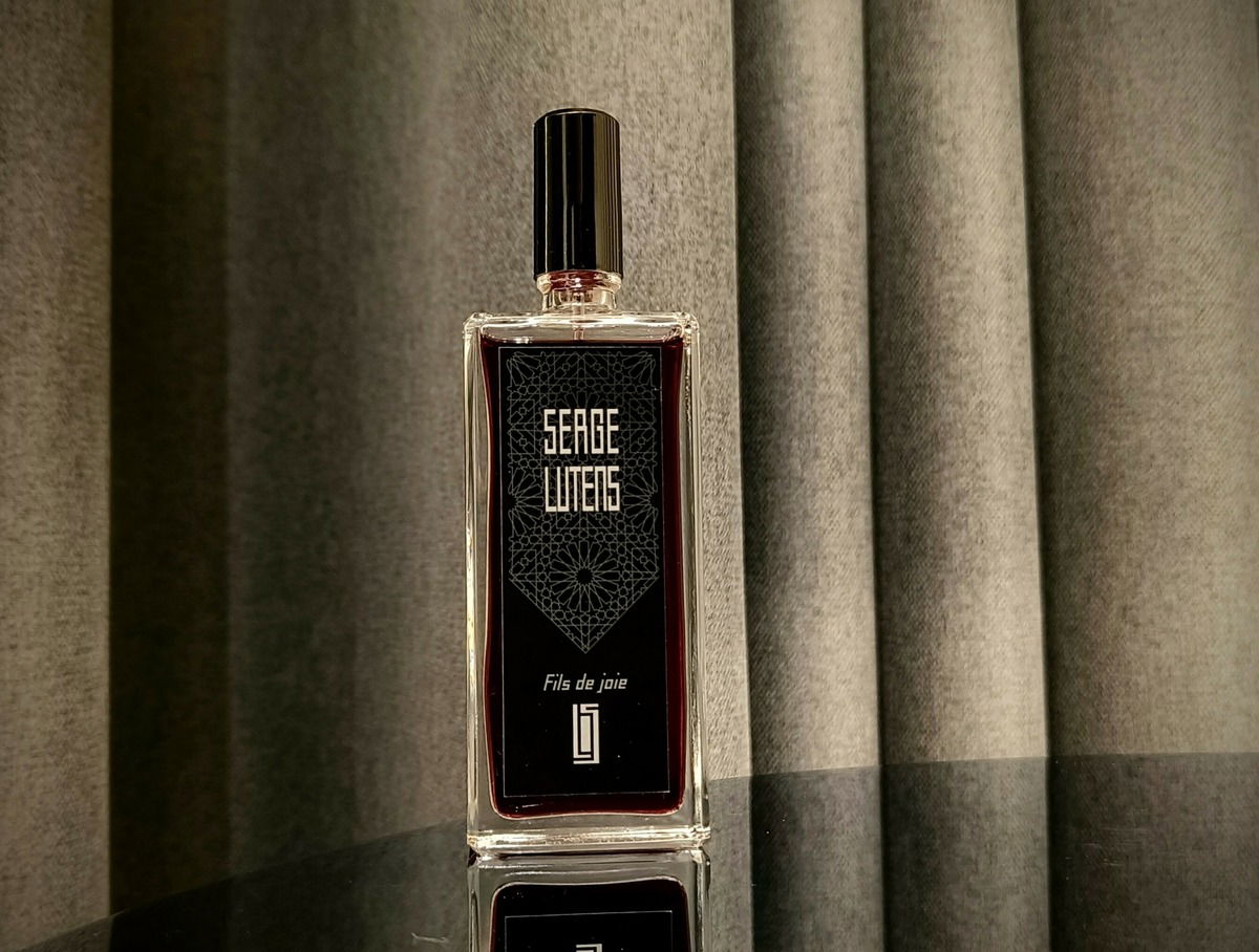 Fils de joie by Serge Lutens » Reviews & Perfume Facts